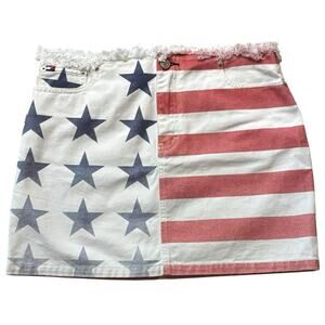 Vintage Tommy Hilfiger Size 6 American Flag Jean Mini Skirt Y2K Frayed Denim